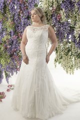 Bridal Dress: CALLISTA FALL 2014 BRIDAL Collection: 4226 - Florence - For Brides With Curves 