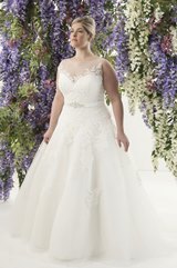 Bridal Dress: CALLISTA FALL 2014 BRIDAL Collection: 4241 - Sicily - For Brides With Curves 
