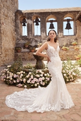 Bridal Dress: Casablanca Bridal Collection: 2467 - ANNALISE 