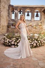Bridal Dress: Casablanca Bridal Collection: 2472 - TRISTYN 