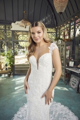 Bridal Dress: Casablanca Bridal Collection: 2485 - JUSTINE 