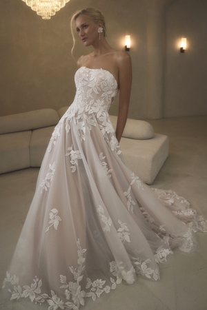 Wedding Dress - Casablanca Bridal Collection: 2627 - Elsbeth | CasablancaBridal Bridal Gown